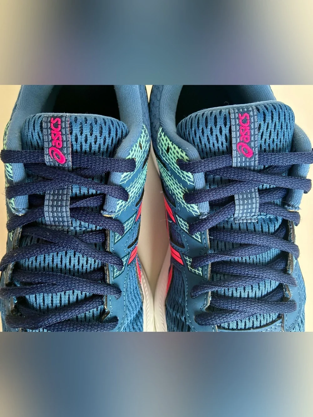 Asics Gel-Contend 6 - Running/Gym Shoes Women's Size 7.5 - Blue/Pink - 1012A570